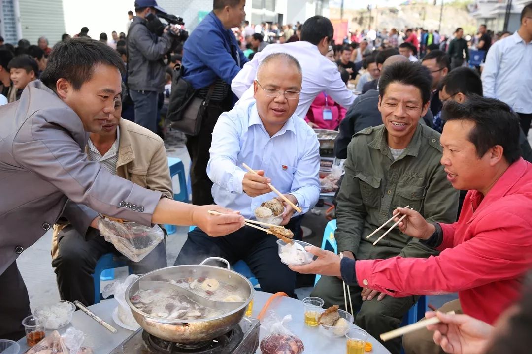 河池市环江县推行“六联一带”模式 破解易地扶贫搬迁社区治理难题